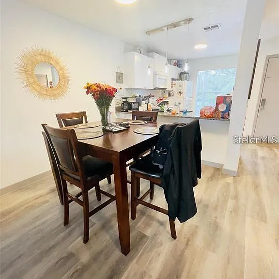 2500 Woodgate Blvd #203 — Photo 5