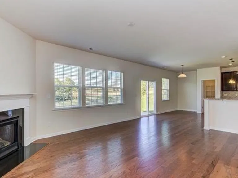11614 Gilroy Ln — Photo 11