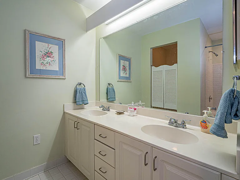 5060 Harmony Cir #105 — Photo 24