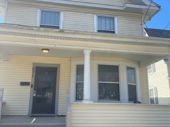 571 E New York St, Aurora, IL 60505