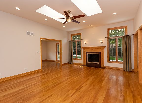 4th image of 12320 S Nagle Ave