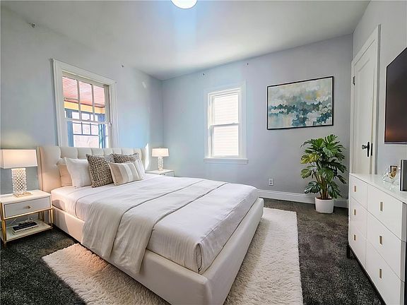 4th image of 56 Ellis Dr