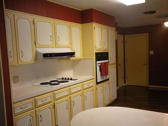 4th image of 1120 N 12th St