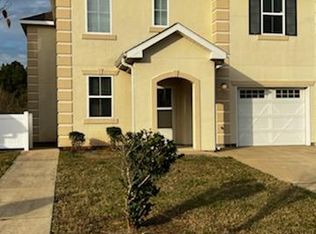 2457 Princeton Dr, Barksdale Afb, LA 71110