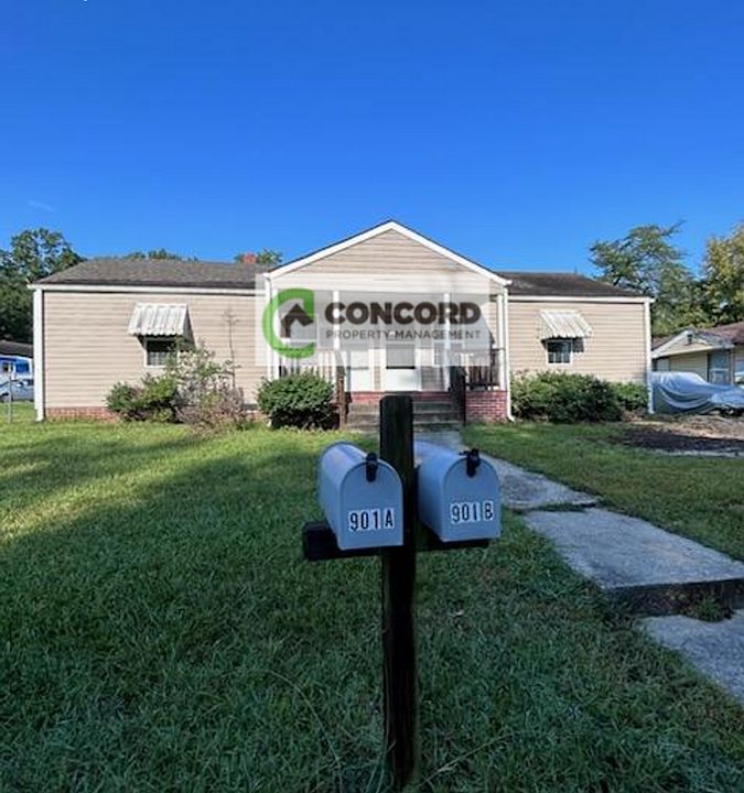 1st image of 901 Foushee St #B
