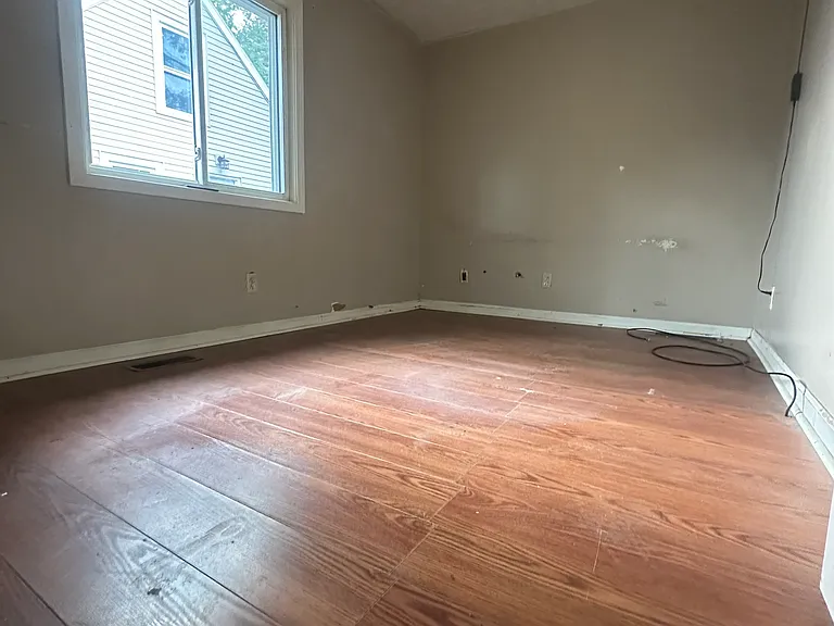 620 Jessop Ave — Photo 2