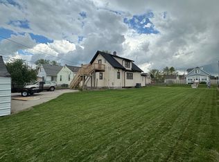 3910 R St, Omaha, NE 68107