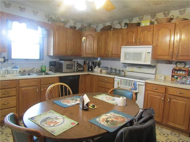 2579 Kingview Rd, Scottdale, PA 15683 Zillow