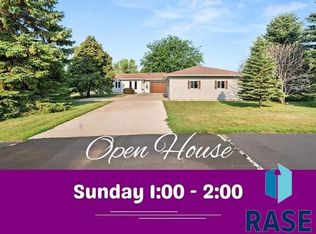 305 N Colton Rd, Hartford, SD 57033