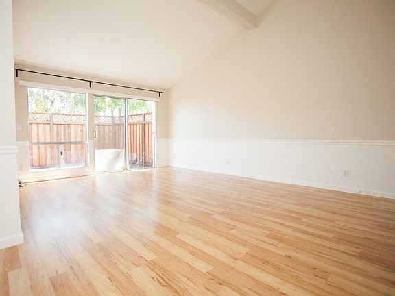 3rd image of 1424 Phelps Ave