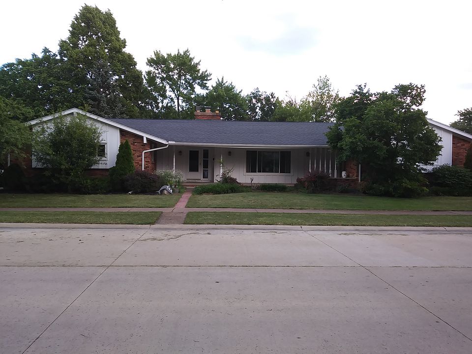 1st image of 717 Jackson Dr