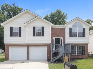 5668 Wellborn Oaks Ct, Lithonia, GA 30058
