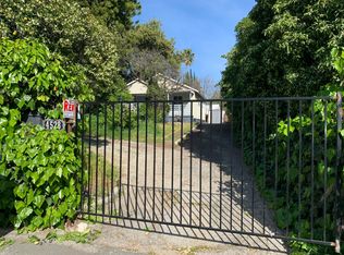 4528 Frederick St, La Crescenta, CA 91214