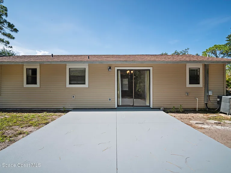 1328 Union St SE — Photo 24