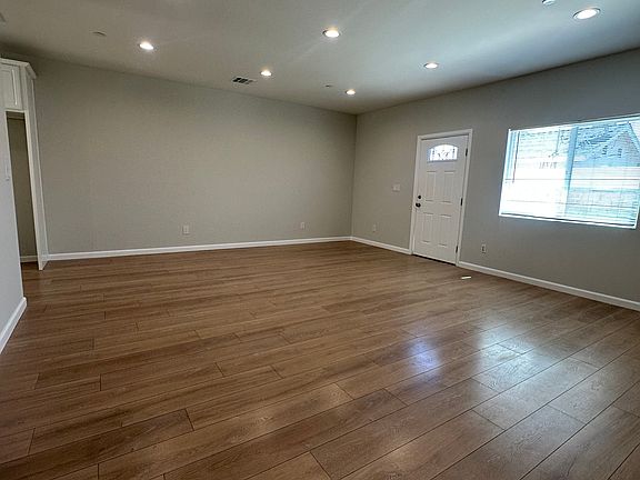 3rd image of 6221 Elmer Ave