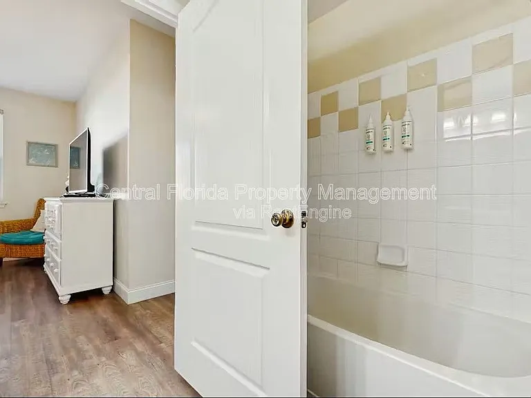 5002 Mangrove Aly #104 — Photo 13