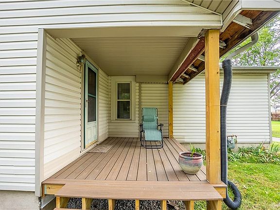 5th image of 7906 Evron Dr