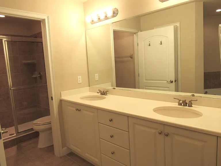 Primary bath