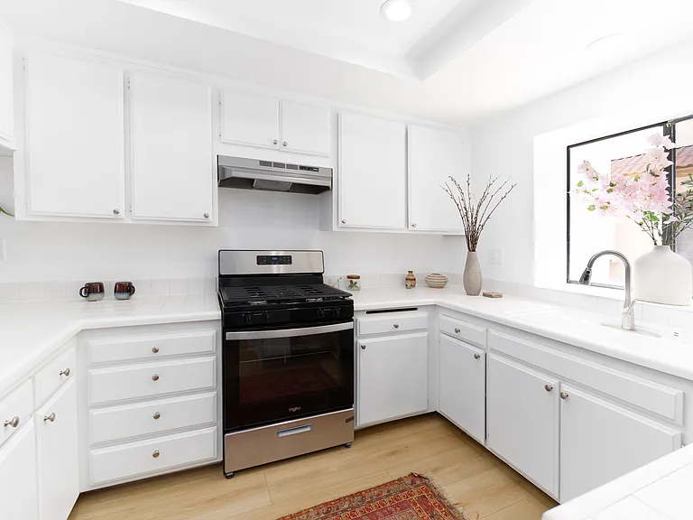 4365 McLaughlin Ave #4 — Photo 5