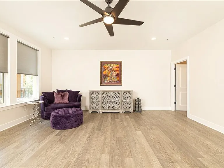 2722 Thornewilde Way — Photo 11