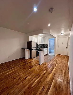 Rented by EXR | media 6