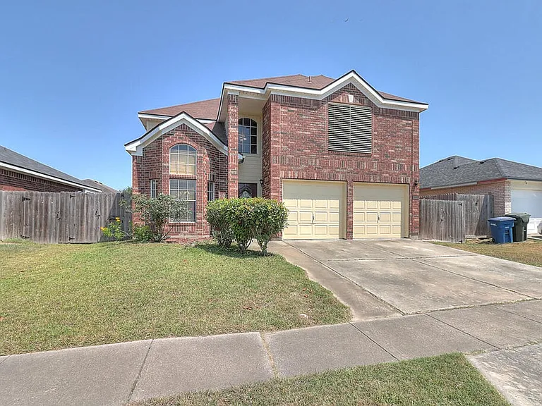 7846 Falcon Dr — Photo 2