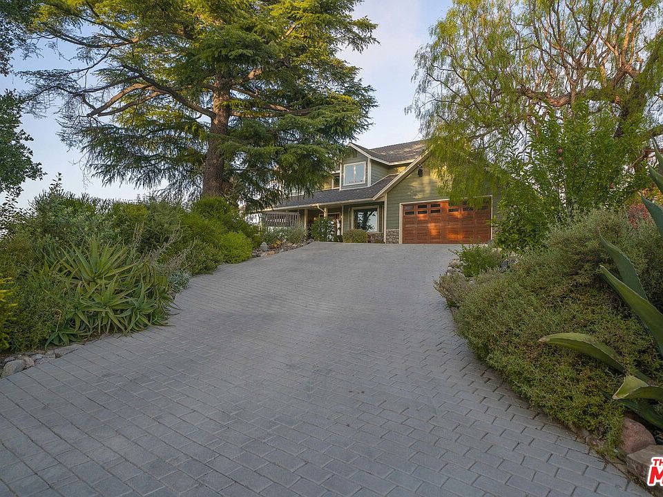 2nd image of 22013 Altaridge Dr