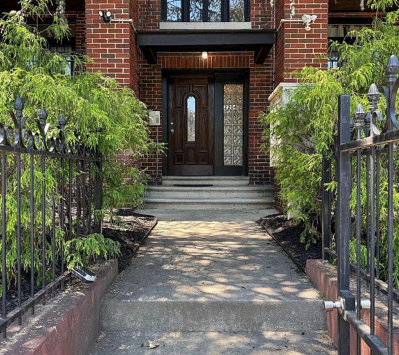 1st image of 2204 Park Ave Unit 102