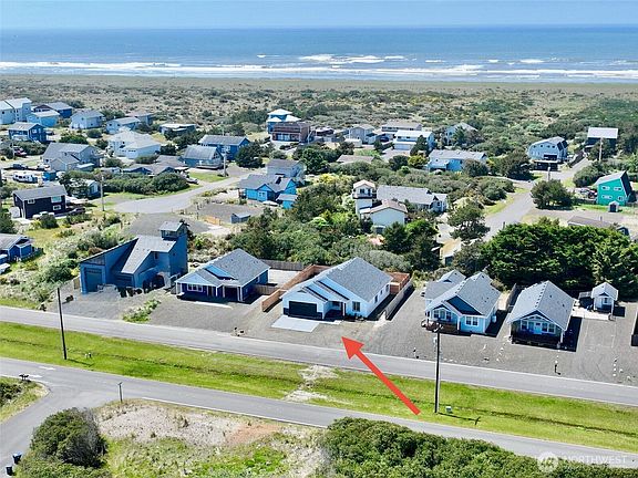 2nd image of 917 Ocean Shores Blvd Boulevard SW