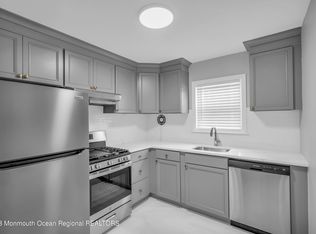 23 Juniper Ln, Eatontown, NJ 07724