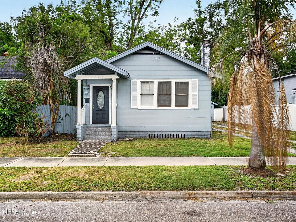 1st image of 1192 W 12TH Street