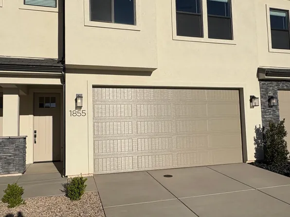 1855 Livy Ln, Washington, UT 84780