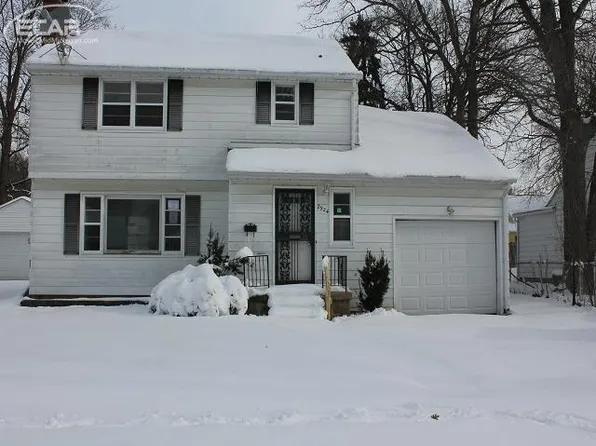 2924 Clement St, Flint, MI 48504
