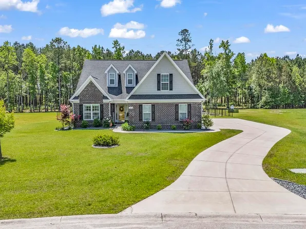 347 Farm Trac Dr., Galivants Ferry, SC 29544