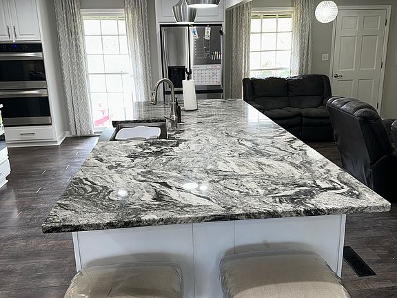 5th image of 500 Payne Pl