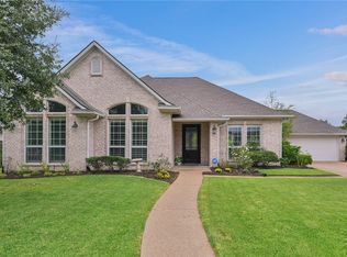 818 Plum Hollow Dr, College Station, TX 77845