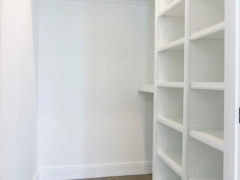 79 Linden St #1R — Photo 7