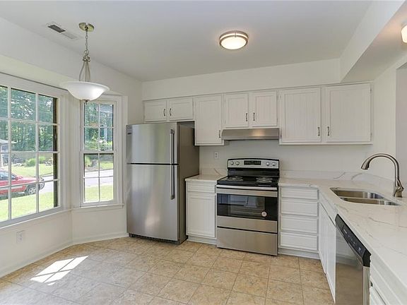 3rd image of 4304 Tillman Dr