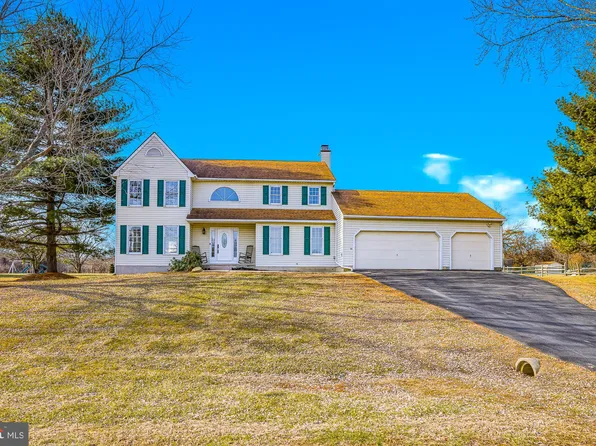 8 Dunswell Dr, Middletown, DE 19709