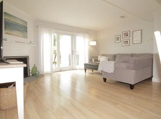 19 Apple Tree Hill Rd UNIT 19, Hopkinton, MA 01748