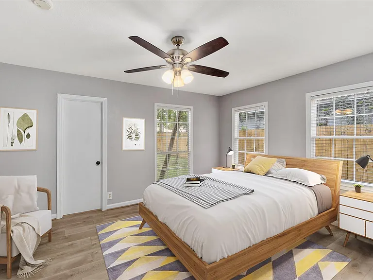 1110 Woods Dr — Photo 24