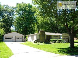 12810 12th St, Grandview, MO 64030