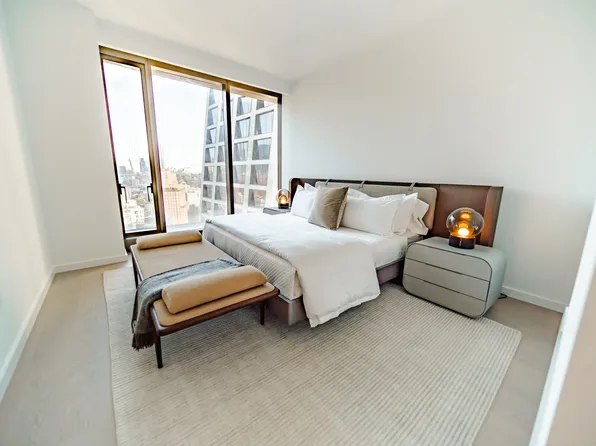 500 West 18th Street image 4 of 14