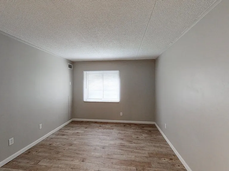 The Evalee Apartments — Photo 92