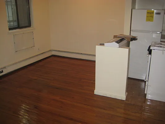 Rented by PMG Real Estate  | media 3