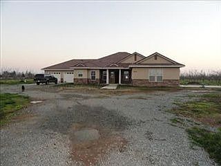 1st image of 26670 E Magnolia Ave