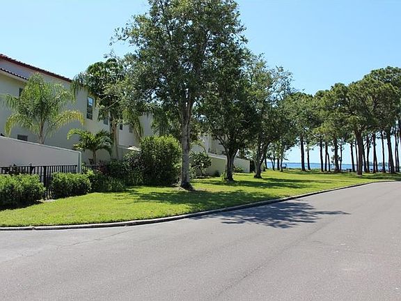 2nd image of 2700 Bayshore Blvd APT 491
