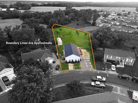 4th image of 1721 SW 72nd Pl