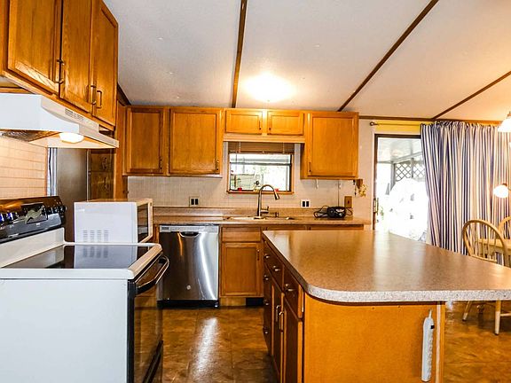 3rd image of 1610 West  Bay Drive #Lot 78
