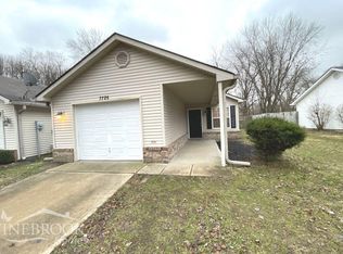 7725 Orchard Village Dr, Indianapolis, IN 46217